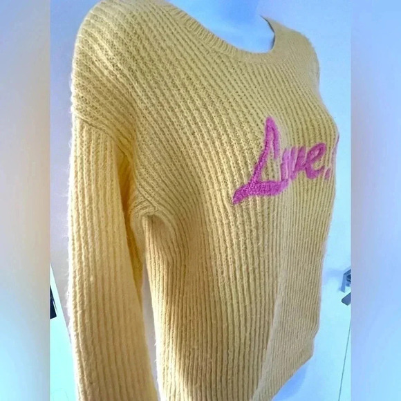 George/💰2 FOR $10💰  "Love" yellow knit crew neck sweater/ Size US XL (14-16) - Picture 4 of 11